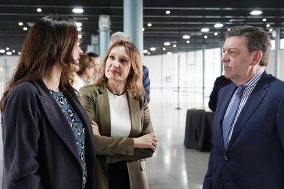 Rocío Lucas, Luis Miguel González Gago y Adriana Ulibarri.