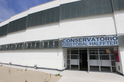 Imagen del exterior del Conservatorio de Ponferrada.