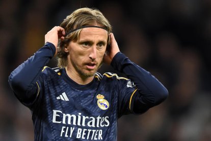 Luka Modric jugará en el centro del campo EFE/EPA/PETER POWELL/Archivo