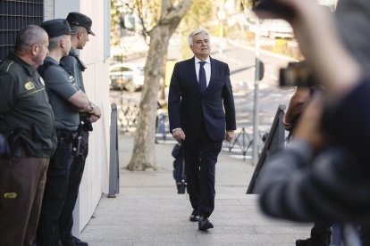 El expresidente de la Comisión Gestora de la Federación Española de Fútbol (RFEF) y aspirante a la presidencia de esta, el extremeño Pedro Rocha, en una imagen de archivo. EFE/ Rodrigo Jiménez