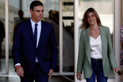 El presidente del Gobierno, Pedro Sánchez, y su esposa, Begoña Gómez, en una fotografía de archivo.