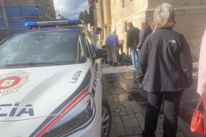 Un momento del suceso, en la esquina de la Diputación.