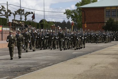 Los artilleros de León recuerdan a Daoiz y Velarde