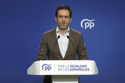 El portavoz nacional del PP, Borja Sémper, ofrece una rueda de prensa tras la reunión del Comité de Dirección del Partido Popular celebrada, este lunes, en Madrid. EFE/ Zipi