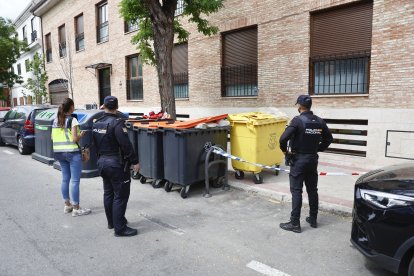 Agentes de la Policía Nacional investiga intentando esclarecer las circunstancias del suceso.