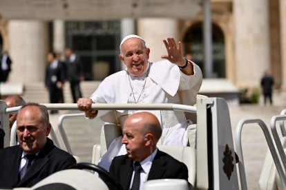 Imagen del 22 de mayo de 2024 del papa Francisco durante la audiencia de los miércoles. EFE/EPA/Alessandro Di Meo