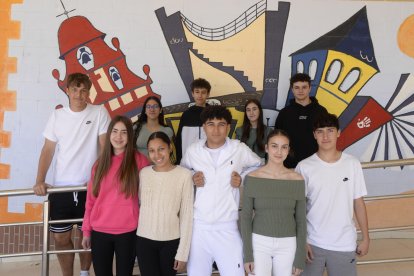 Estudiantes del IESO Astura de Mansilla de las Mulas ganan un concurso nacional con un vídeo en el que reclaman «dignidad» para las mascotas. «Son un miembro más de la familia», recuerdan.