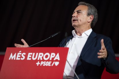 El expresidente del Gobierno José Luis Rodríguez Zapatero en un acto de la campaña electoral del PSOE para los comicios europeos del 9 de junio.