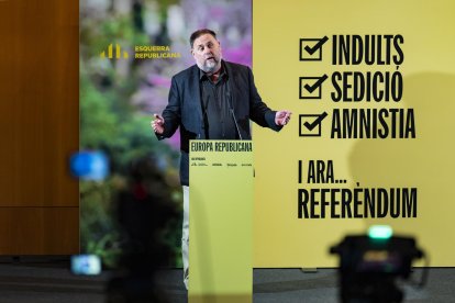 El presidente de ERC Oriol Junqueras participa en el acto central de ERC para las elecciones Europeas celebrado este sábado en Vic. EFE/Siu Wu