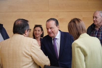 El presidente del Consejo de Cuentas de Castilla y León, Mario Amilivia, presenta en la Comisión de Economía y Hacienda de las Cortes el informe: ‘Fiscalización de la contratación realizada por las diputaciones provinciales de la Comunidad Autónoma, ejercicio 2021’.