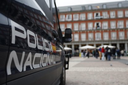 La policía Nacional intenta reconstruir el viaje entre Belgrado y Madrid del sospechosos de matar a su esposa. EFE/ Mariscal