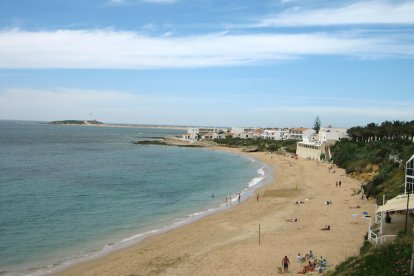 Imagen de archivo de la playa de Los Caños de Meca, en el municipio de Barbate, (Cádiz).  EFE/Paloma Puente