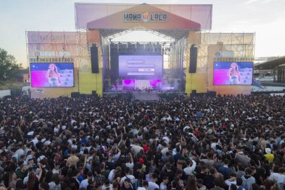 Ana Mena fue el principal reclamo de un festival que reunió a 17.000 almas en León con una propuesta fiestera de música actual