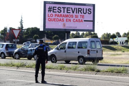 Controles policiales durante el segundo confinamiento por la crisis del coronavirus.