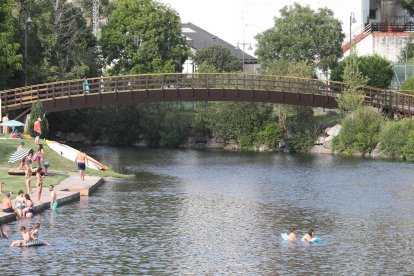 La playa fluvial de Vega de Espinareda.