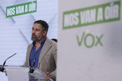 Imagen de archivo del líder de Vox, Santiago Abascal. EFE/Javier Lizón