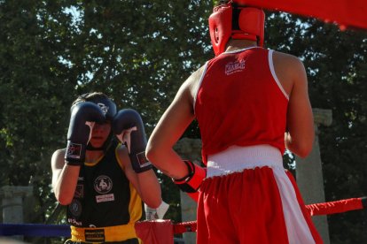 Boxeadores leoneses del club El Niño