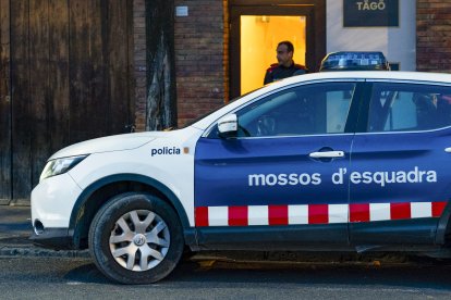 Imagen de archivo de un coche de los Mossos d'Esquadra. EFE/Siu Wu