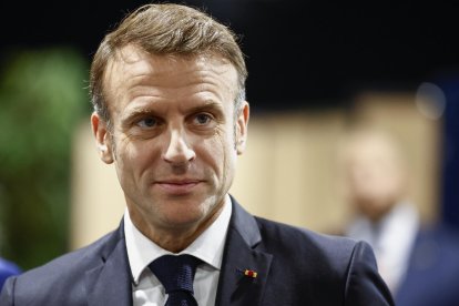 El presidente francés, Emmanuel Macron, llega a un colegio electoral para votar en la segunda vuelta de las elecciones parlamentarias francesas en Le Touquet-Paris-Plage, norte de Francia, Francia, 07 de julio de 2024. /EPA/Mohammed Badra