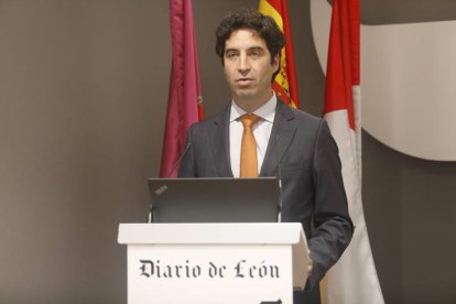 Ángel Rubal, director del aeropuerto de León, participó este martes en el congreso de turismo de Diario de León