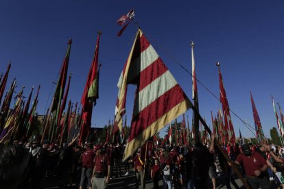 Desfile de pendones.