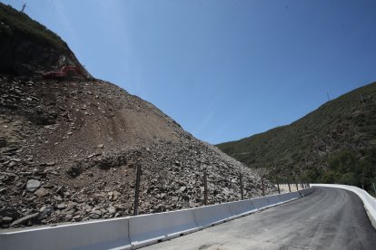 El avance de los trabajos permite habilitar un paso provisional.