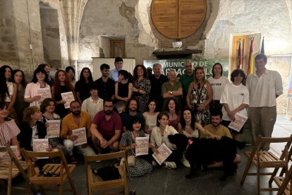 Manuel Pimentel, Carralero, Macarena Ruiz y Raúl Valcarce posaron con los alumnos.