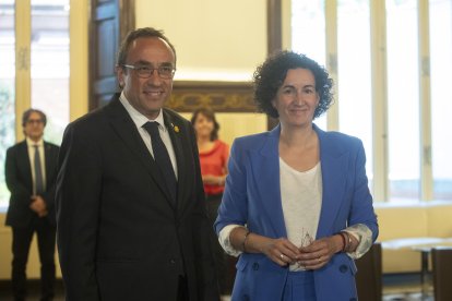 GRAFCAT6742 BARCELONA 18/07/2024.- El presidente del Parlament, Josep Rull, recibió este mediodía en audiencia a la secretaria general de ERC, Marta Rovira con motivo de su reciente retorno a Cataluña. EFE/Marta Pérez.