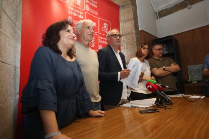 Rueda de prensa del Grupo Socialista en el Ayuntamiento de Ponferrada.