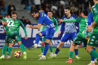 Partido de la SD Ponferradina ante el Arenteiro.