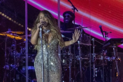 Fotografía de archivo en donde se ve a la cantante estadounidense Mariah Carey durante una presentación en el Global Citizen Festival en Nueva Yor. EFE/SARAH YENESEL