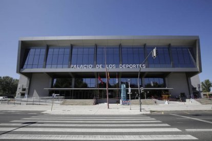 Palacio de deportes de León. F. Otero Perandones.