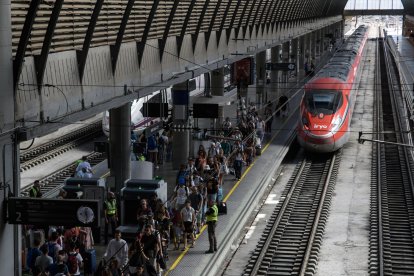 Imagen de archivo de la estación de Santa Justa de Sevilla.EFE/ Raúl Caro