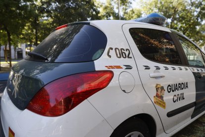 Imagen de archivo de un coche de la Guardia Civil. EFE/Mariscal