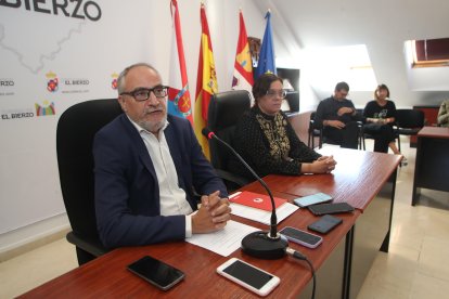 El presidente del Consejo Comarcal de El Bierzo, durante la comparecencia de este viernes