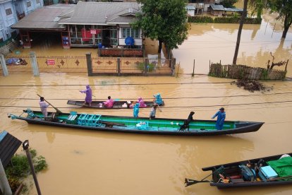 Fotografía realizada por Claudia, una turista española atrapada en las inundaciones en Birmania. Con internet muy limitado y poca información, una familia española se vio sorprendida por las graves inundaciones en Birmania (Myanmar), donde han muerto al menos 113 personas en la última semana, aunque finalmente pudieron salir de las zonas anegadas y ya se encuentran a salvo. EFE/ Claudia SOLO USO EDITORIAL/SOLO DISPONIBLE PARA ILUSTRAR LA NOTICIA QUE ACOMPAÑA (CRÉDITO OBLIGATORIO)