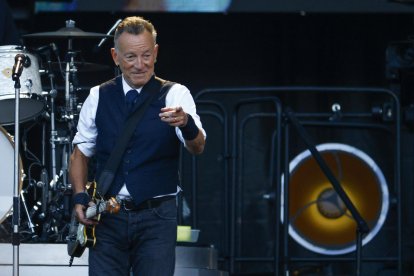 Imagen de archivo del cantante, guitarrista y compositor estadounidense Bruce Springsteen en un concierto en España de su gira 2024 World Tour. EFE/ Quique García