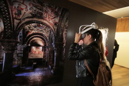 La realidad virtual permite visitar el Panteón de los Reyes