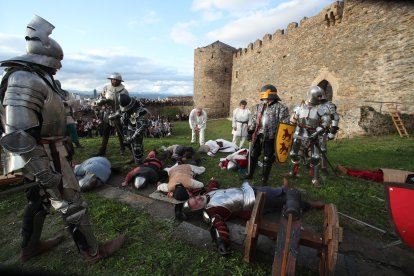 Las mejores fotos de la recreación del asalto irmandiño al Castillo de Ponferrada.