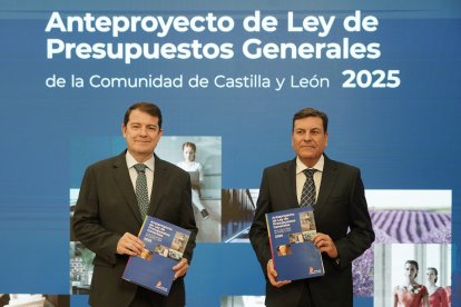 El presidente de la Junta de Castilla y León, Alfonso Fernández Mañueco, comparece en rueda de prensa para presentar el anteproyecto de Ley de Presupuestos Generales de la Comunidad de Castilla y León para el año 2025.