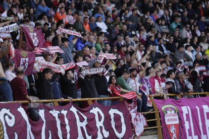 Partido de fútbol Cultural Leonesa - Ponferradina. F. Otero Perandones.