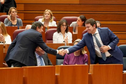 Votación sobre la aprobación del techo de gasto financiero durante la segunda jornada del pleno de las Cortes de Castilla y León.