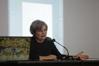 Elvira Roca Barea, en la II jornada de Hispanidad de Héroes de Cavite de León.