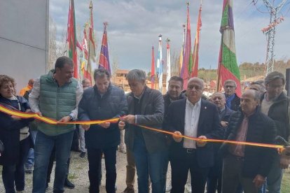 El delegado de la Junta en León, Eduardo Diego, en la inauguración. CAMPOS