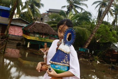 Una zona de filipinas inundada tras el paso del tifón Man-yi. 
                      EFE/EPA/FRANCIS R. MALASIG