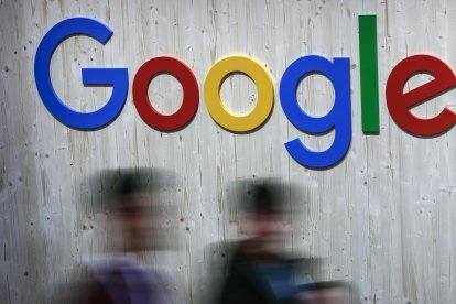 Imagen de archivo del logo de Google. EFE/EPA/HANNIBAL HANSCHKE