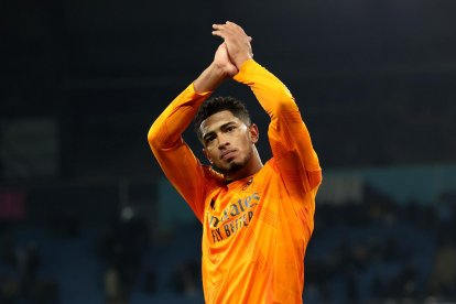 Jude Bellingham celebra la victoria en Manchester, Reino Unido. EFE/EPA/ADAM VAUGHAN