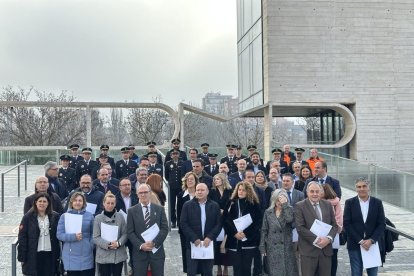 Foto de familia de la renovación del acuerdo sobre las policías locales.