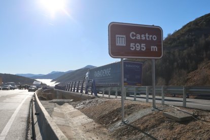 Imagen del pasado 30 de diciembre, cuando se abrió al tráfico el viaducto de El Castro tras la inauguración oficial de tres carriles.
