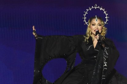 Imagen de archivo de la cantante Madonna en concierto gratuito en la playa de Copacabana, Río de Janeiro (Brasil). EFE/ André Coelho